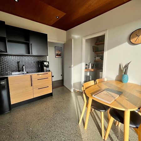 Villa Fiordland Eco-Retreat -- Panoramic Views -- Hot Tub Te Anau Exterior foto