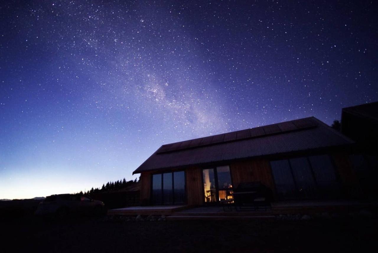 Villa Fiordland Eco-Retreat -- Panoramic Views -- Hot Tub Te Anau Exterior foto