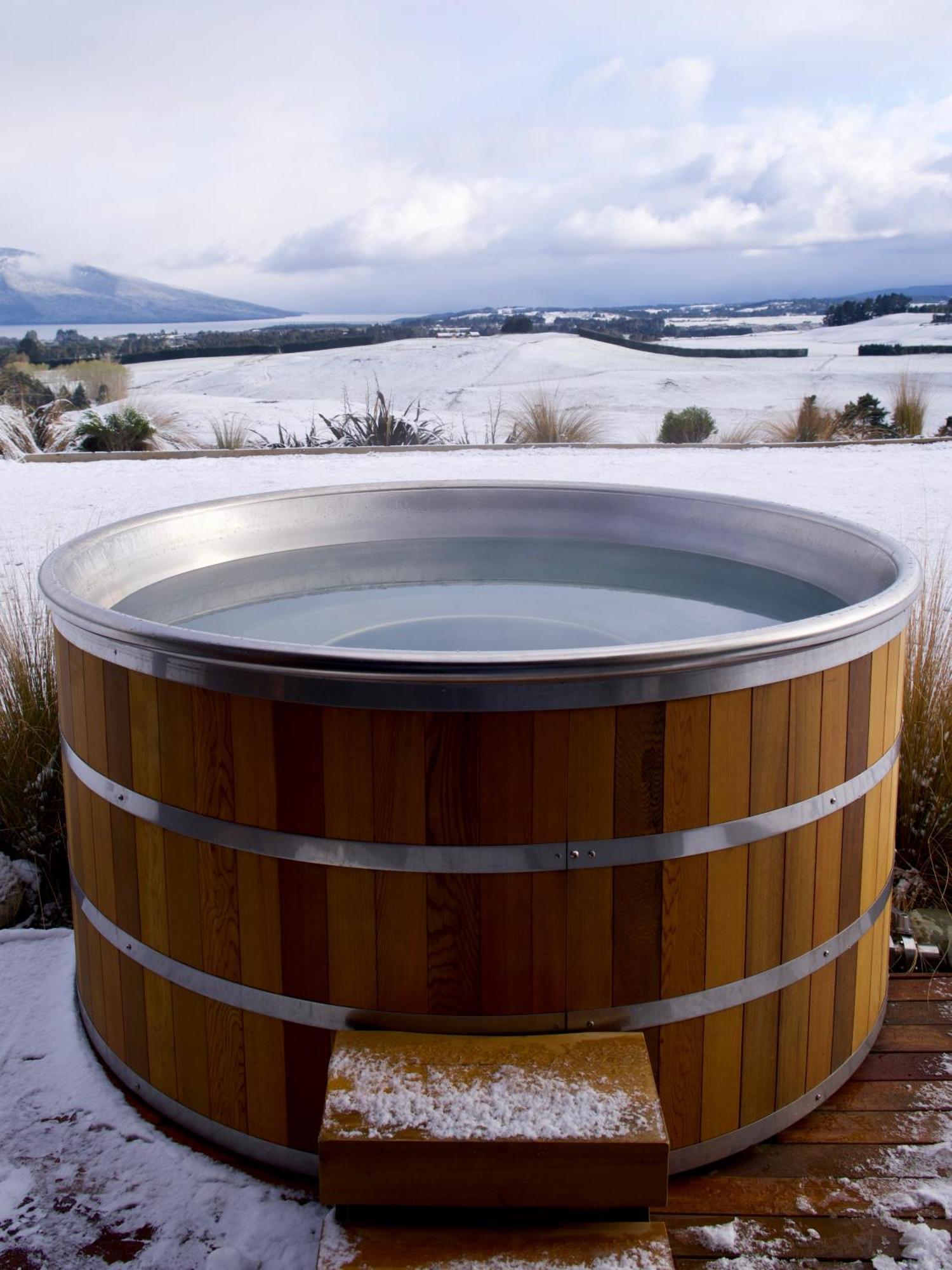 Villa Fiordland Eco-Retreat -- Panoramic Views -- Hot Tub Te Anau Exterior foto