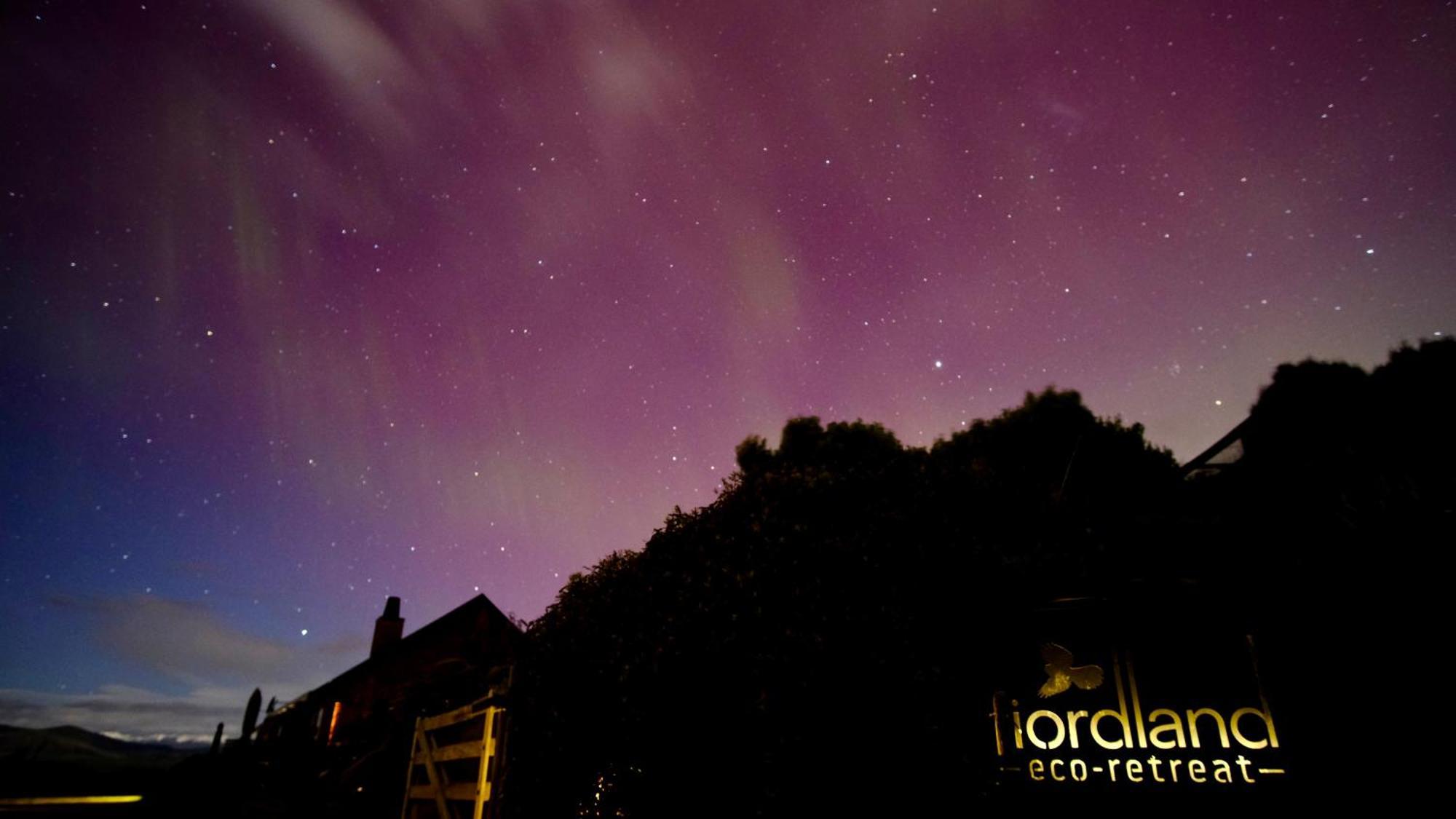 Villa Fiordland Eco-Retreat -- Panoramic Views -- Hot Tub Te Anau Exterior foto