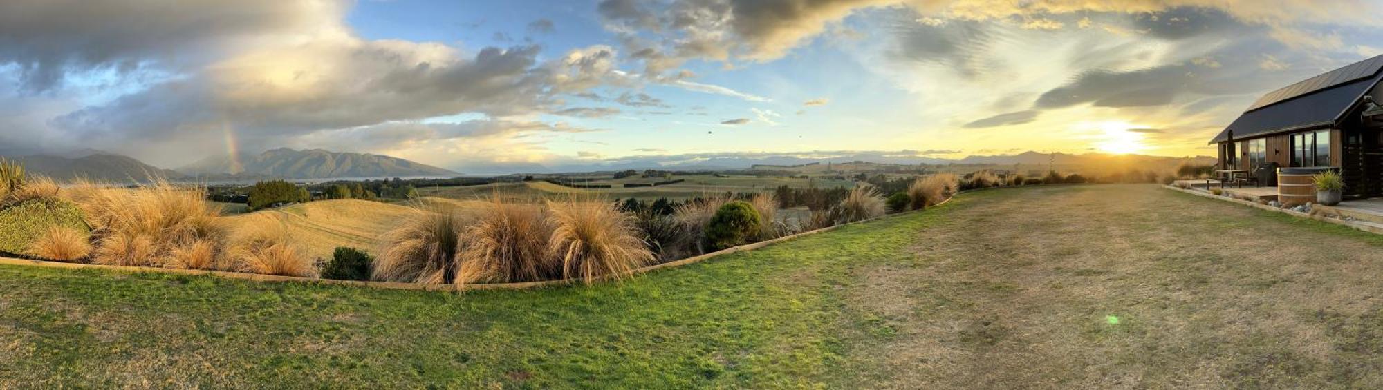 Villa Fiordland Eco-Retreat -- Panoramic Views -- Hot Tub Te Anau Exterior foto
